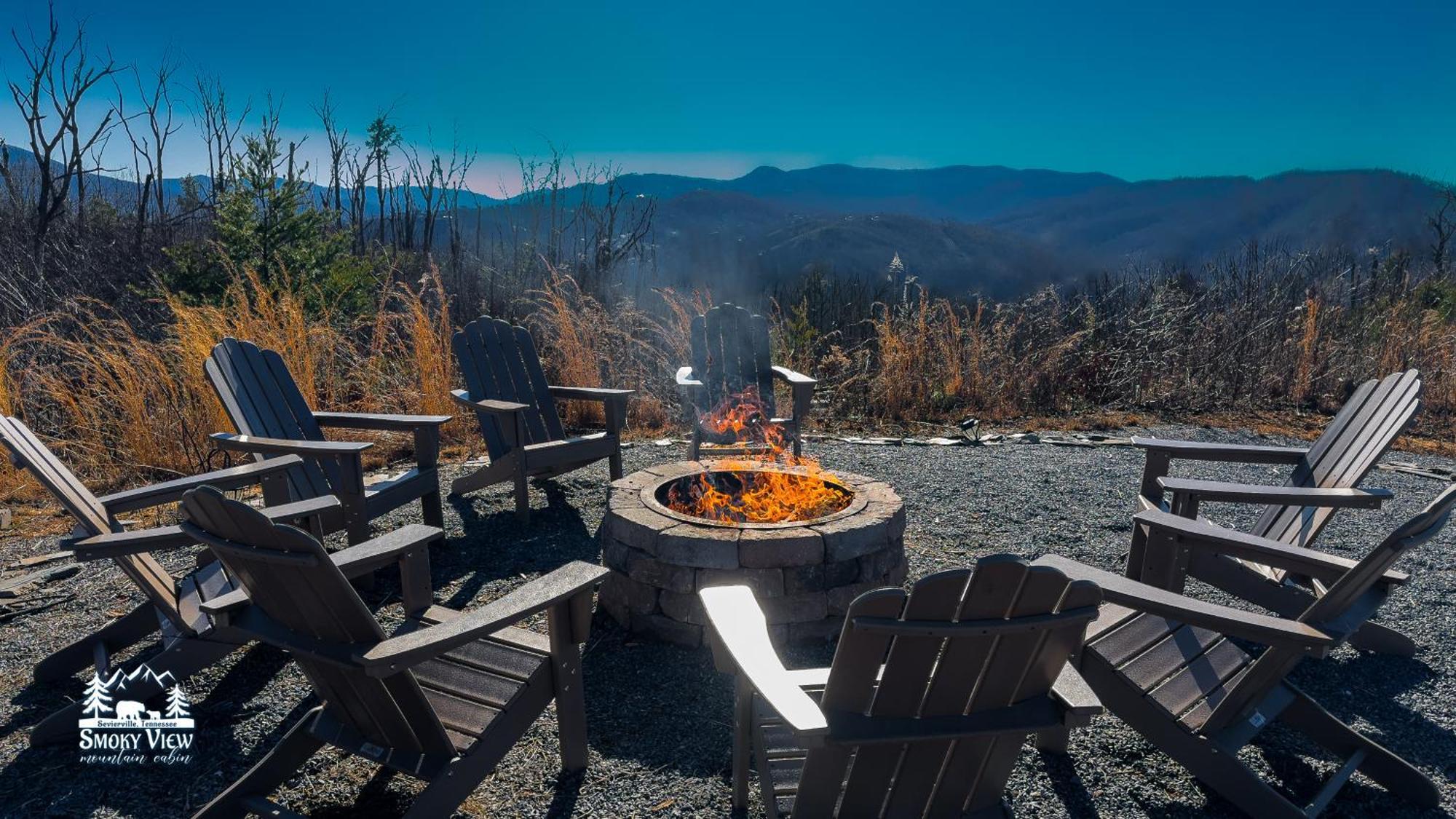Smoky View Mountain Cabin: Luxury 6-Bedroom Retreat Near Gatlinburg Sevierville Exterior photo