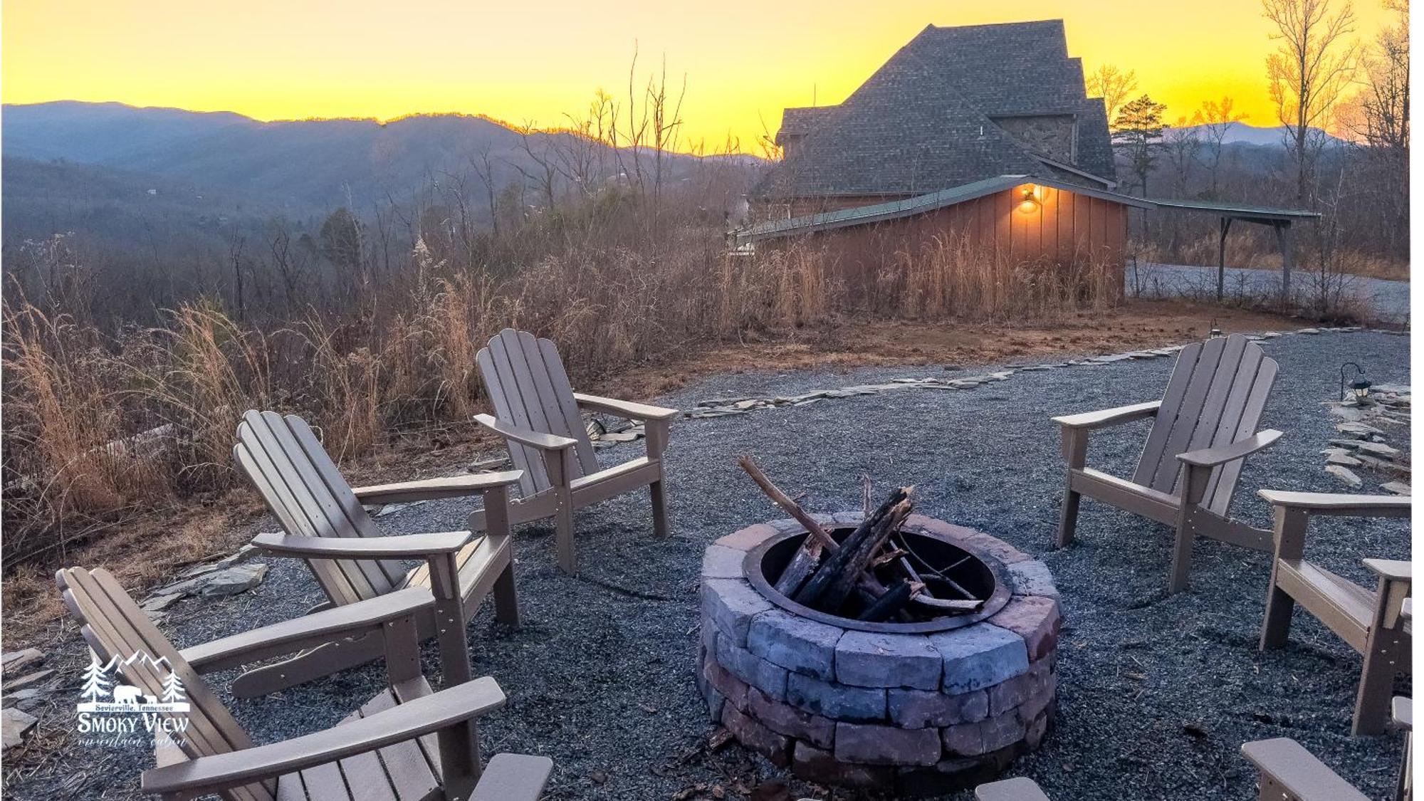 Smoky View Mountain Cabin: Luxury 6-Bedroom Retreat Near Gatlinburg Sevierville Exterior photo