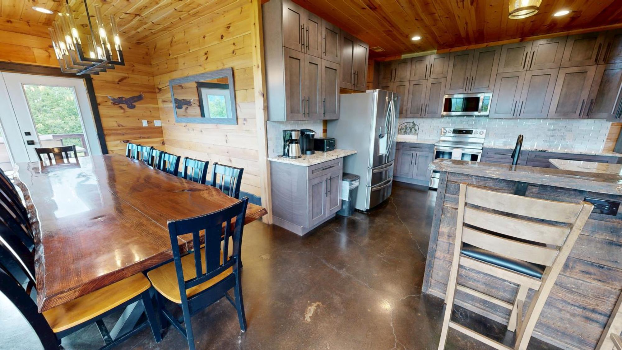 Smoky View Mountain Cabin: Luxury 6-Bedroom Retreat Near Gatlinburg Sevierville Exterior photo